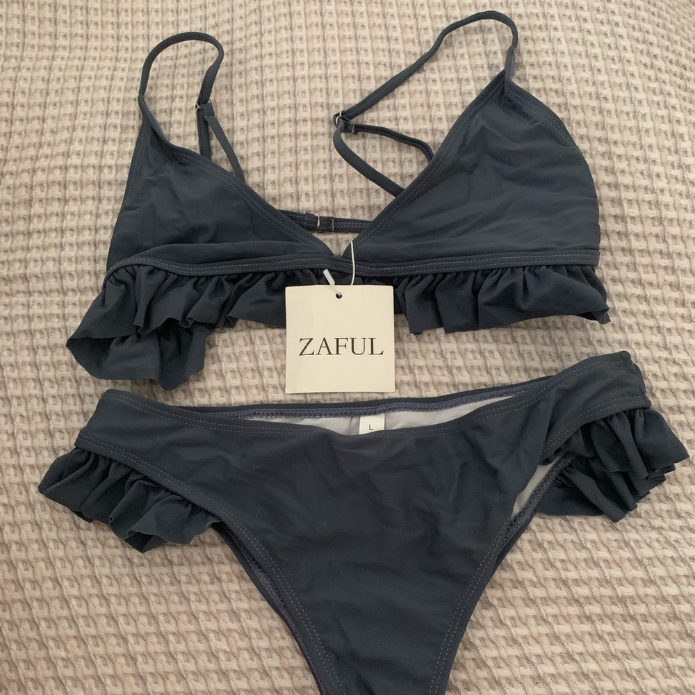 Zaful blue ruffle bikini